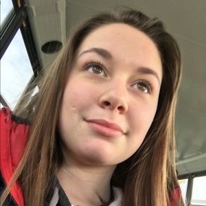 Meet your Posher, Cassie